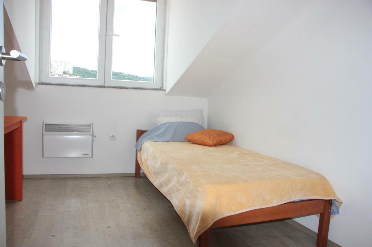 Apartment In City Center Риека Экстерьер фото